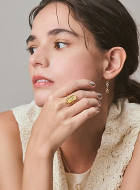 沙漠飞燕黄水晶白蝶贝项链戒指