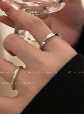 银色素圈字母指环液态金属小众