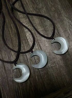 抖音同款小众可爱仙女款月亮项链闺蜜月牙吊坠锁骨链女