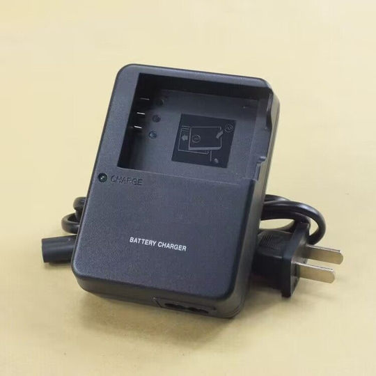 适用于卡西欧EX-Z2000 Z2200 Z2300 Z3000相机NP-110电池+充电器