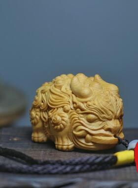 崖柏木雕刻双头貔貅招财进宝手把件黄杨木雕男士随身把玩件工艺品