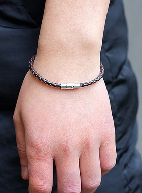 跨境爆款皮革手链欧美精品皮手饰4MM粗蛇纹皮绳编织磁扣手链百搭