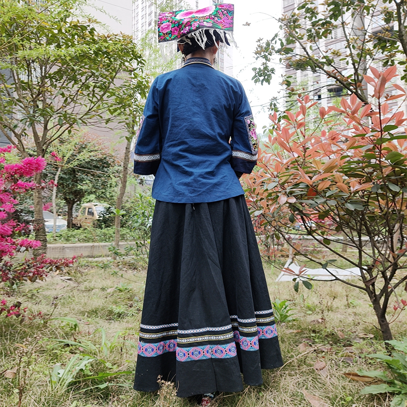 专业定制苗族土家族复古服装少数民族布依族头饰原生态民族风女装 创奇吉凤演艺服装 淘优券