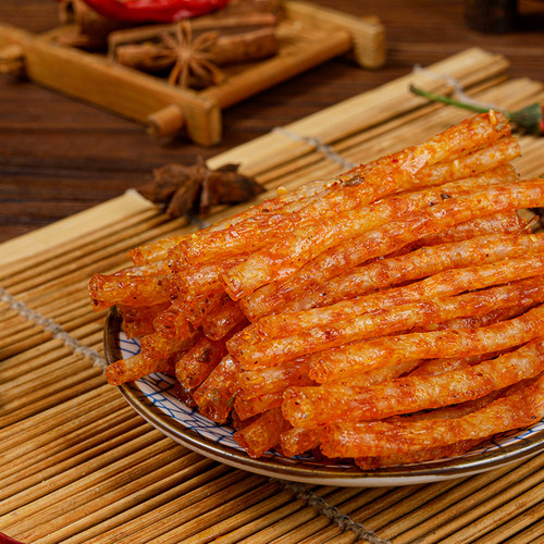 巨龙香辣快乐阵地辣条辣片麻辣面筋儿时怀旧食品零食大礼包20包 - 图2
