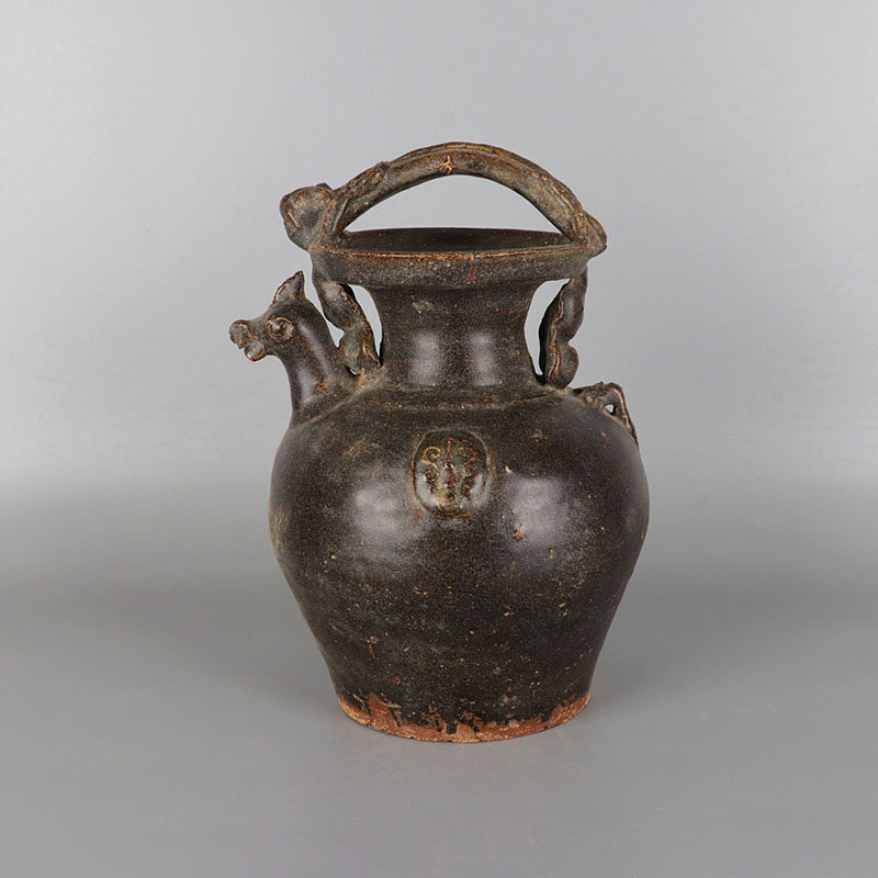 宋越窯の手で茶渍釉结构ツインの古竜口瓶沙器が当該骨董品の家にに蔵品 