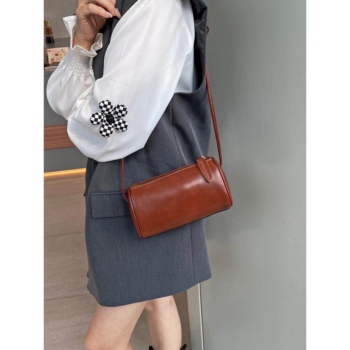 2023新款包包斜挎迷你小包夏高级质感小众枕头包2022轻奢真皮女包,淘宝优惠券,粉丝福利购,淘宝优惠卷