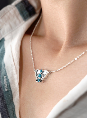 【原上栖】蝴蝶纹样-纯银镶嵌绿松石彩贝款项链