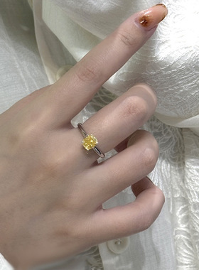隆隆金珠宝S925银6.5*7.5枕形黄钻戒指方形仿真钻石戒指女结婚戒