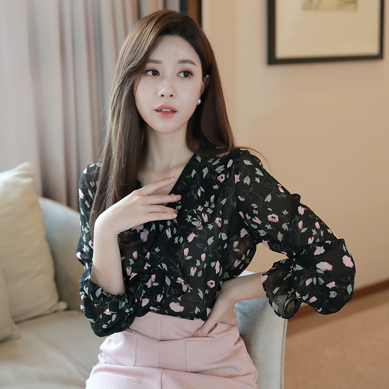 2020秋装新款小衫洋气长袖v领衬衫 宝采尔蕾丝衫/雪纺衫