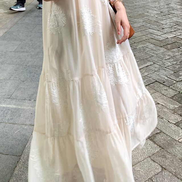 Bailu same style embroidered halter neck dress