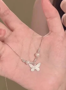 复古蝴蝶珍珠项链女国风新中式小众设计感气质串珠吊坠锁骨链颈链
