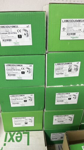施耐德驱动器LXM23DU07M3X  LXM23DU04M3X   LXM23DU15M3X - 图1