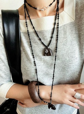 黑檀木马头吊坠项链时髦小众复古黑色串珠毛衣链