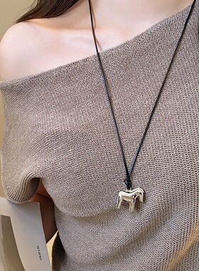 博主同款小马项链时髦精致百搭趣味性拉丝可调节毛衣链