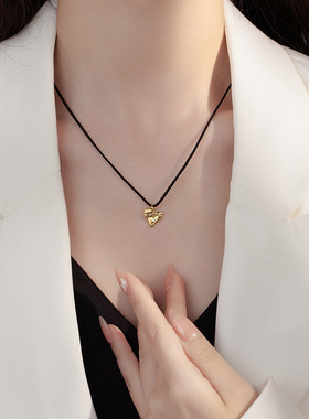 新款S925银韩式简约黑绳爱心吊坠