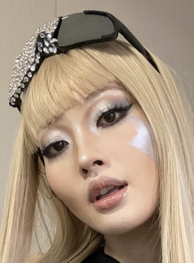 未来感闪钻护目镜女拍照氛围感Y2K太阳镜酷女孩凹造型时尚墨镜
