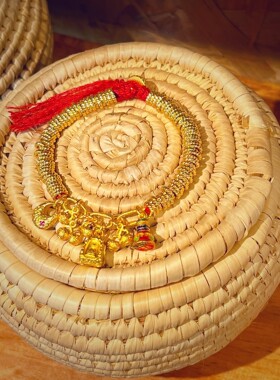 新中式古法金色烧蓝盘缠手串手链黄财神五彩绳编织多宝手绳礼物