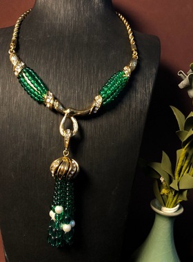 欧玛拉圆珠链新款设计感绿色项链