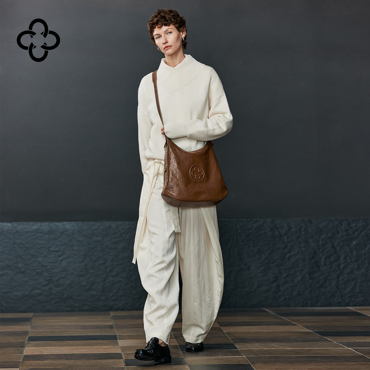 CASSILE卡思乐翘翘包大容量托特包2026新款冬通勤斜挎hobo腋下包,淘宝优惠券,粉丝福利购,淘宝优惠卷