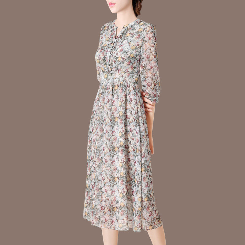 尘埃之家碎花连衣裙女夏2022新款法式名媛高端气质七分袖雪纺裙子