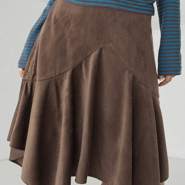 Irregular cut pleated skirt, versatile slimming skirt