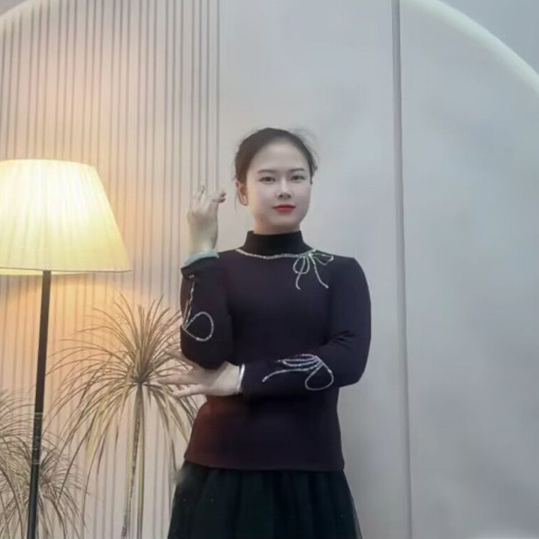 秋冬新款广场舞服装女半高领蝴蝶结烫钻洋气打底衫弹力显瘦跳舞衣,淘宝优惠券,粉丝福利购,淘宝优惠卷