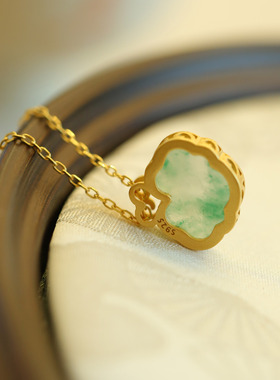 御臻925银女非洲翠项链