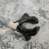 Martens, летние тонкие черные ботинки в английском стиле на платформе, короткие сапоги, коллекция 2022, в британском стиле, подходят для весны и осени