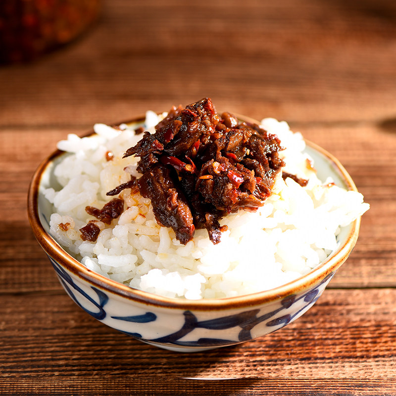 尝香思香菇牛肉酱230g*2瓶装下饭酱菜拌饭辣椒酱香辣剁椒拌面酱,淘宝优惠券,粉丝福利购,淘宝优惠卷