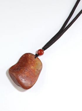 【河磨玉】天然红沁皮原石吊坠 透闪石和田玉个性挂件 楼叔孤品