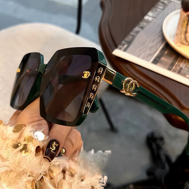 Women's sunglasses anti-ultraviolet outdoor driving polarizer