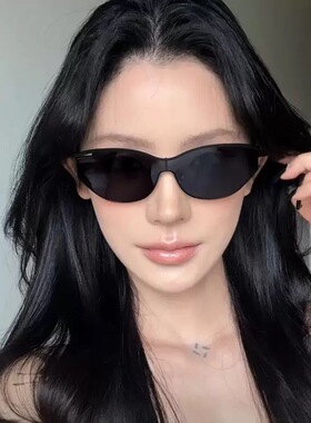 Y2K未来科技感猫眼太阳镜2026新款时尚女防紫外线墨镜户外高级感