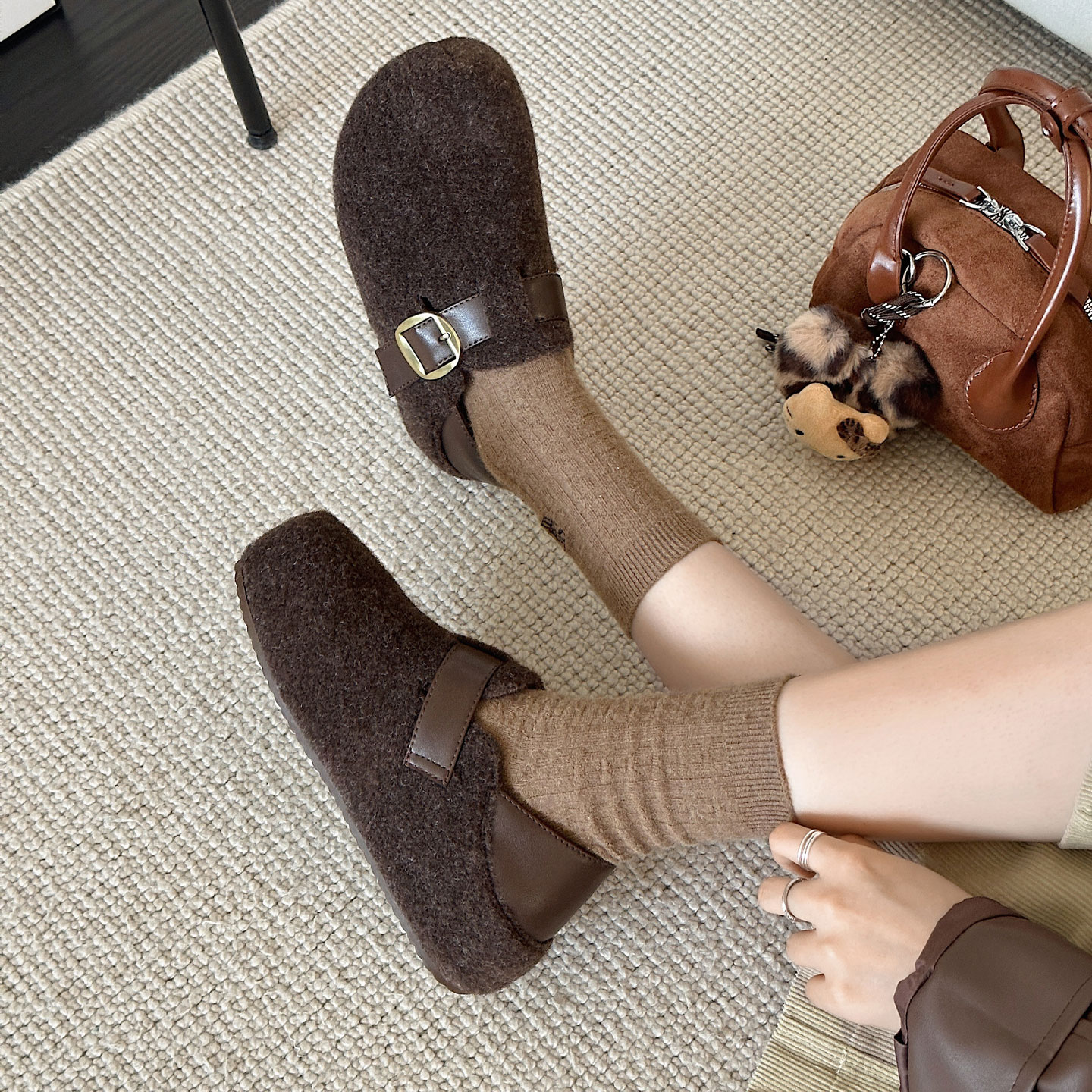 秋冬毛呢勃肯鞋2025新款复古两穿懒人一脚蹬毛毛鞋厚底加绒豆豆鞋 - 图1