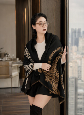 大码女装胖mm复古高级感豹纹披肩