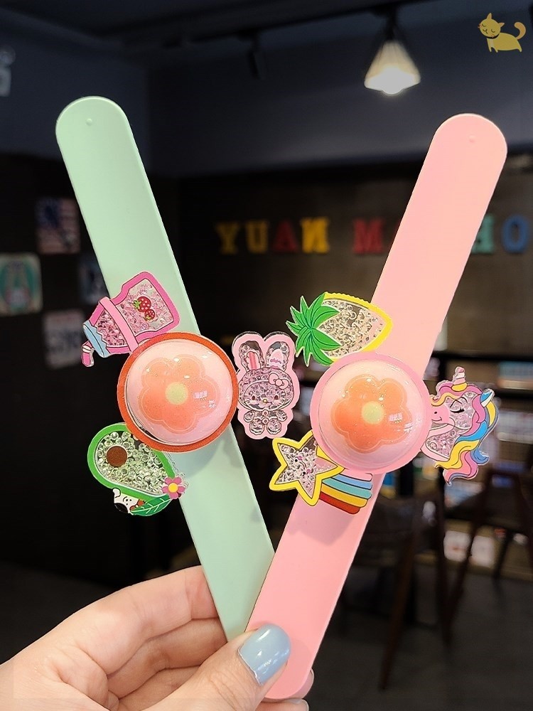 新发光旋转水果带灯转动啪啪圈手镯 木之澜手链