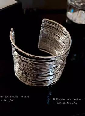 2025新款简约甜美饰品个性辣妹几何形手镯女时尚百搭开口手环臂环