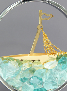 现代蓝水晶一帆风顺船摆件羽毛球话筒奖杯客厅酒柜高档装饰品摆件