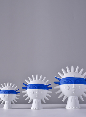 现代白色彩绘抽象人物陶瓷摆件客厅玄关酒柜酒店售楼处装饰品摆件