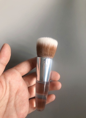 品牌倩碧点彩粉底刷多功能