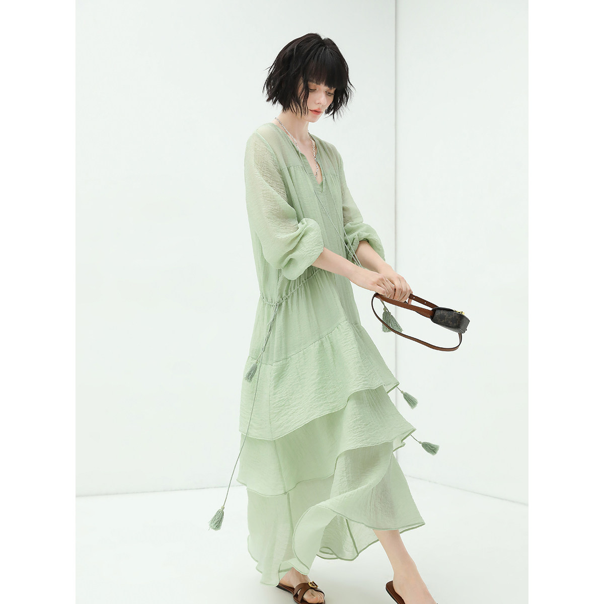 COCOBELLA流苏飘带荷叶大摆莱赛尔连衣裙吊带裙两件套FR7028-2,淘宝优惠券,粉丝福利购,淘宝优惠卷