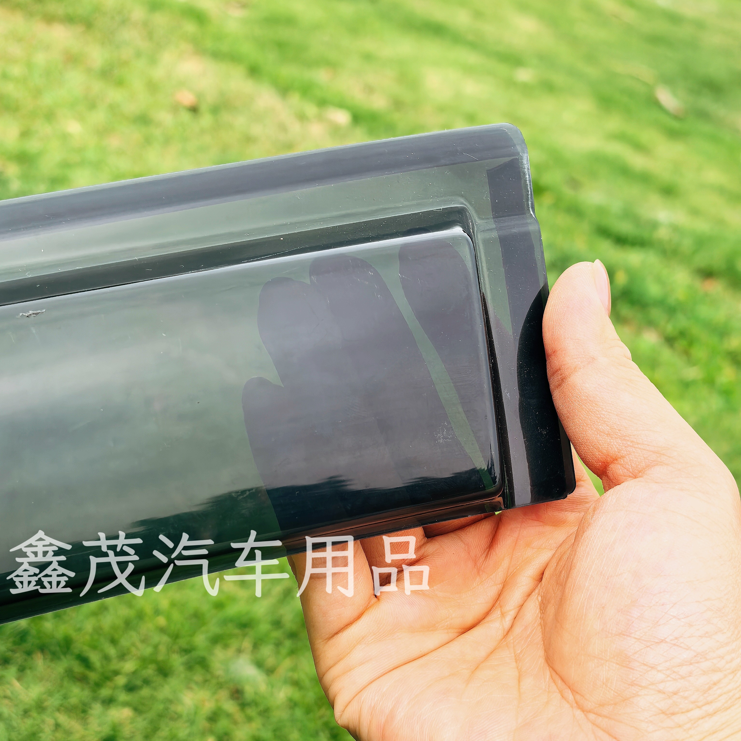 Leapmoon D99D19/A10/B01/B10/C10/C16/T03 sunny and rainy car window rain brow shield rain shield