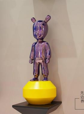 LLADRO雅致天外来客陶瓷摆件