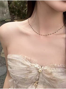 杨采钰同款黑色豆豆18K金项链钛