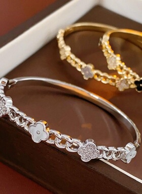 达令 精致高级感花朵链条手链 四叶草高颜值手饰  女款手镯 手环