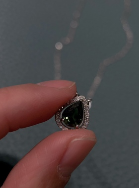 天然绿色蓝宝石项链s925银水滴形锁骨链轻奢复古原创设计