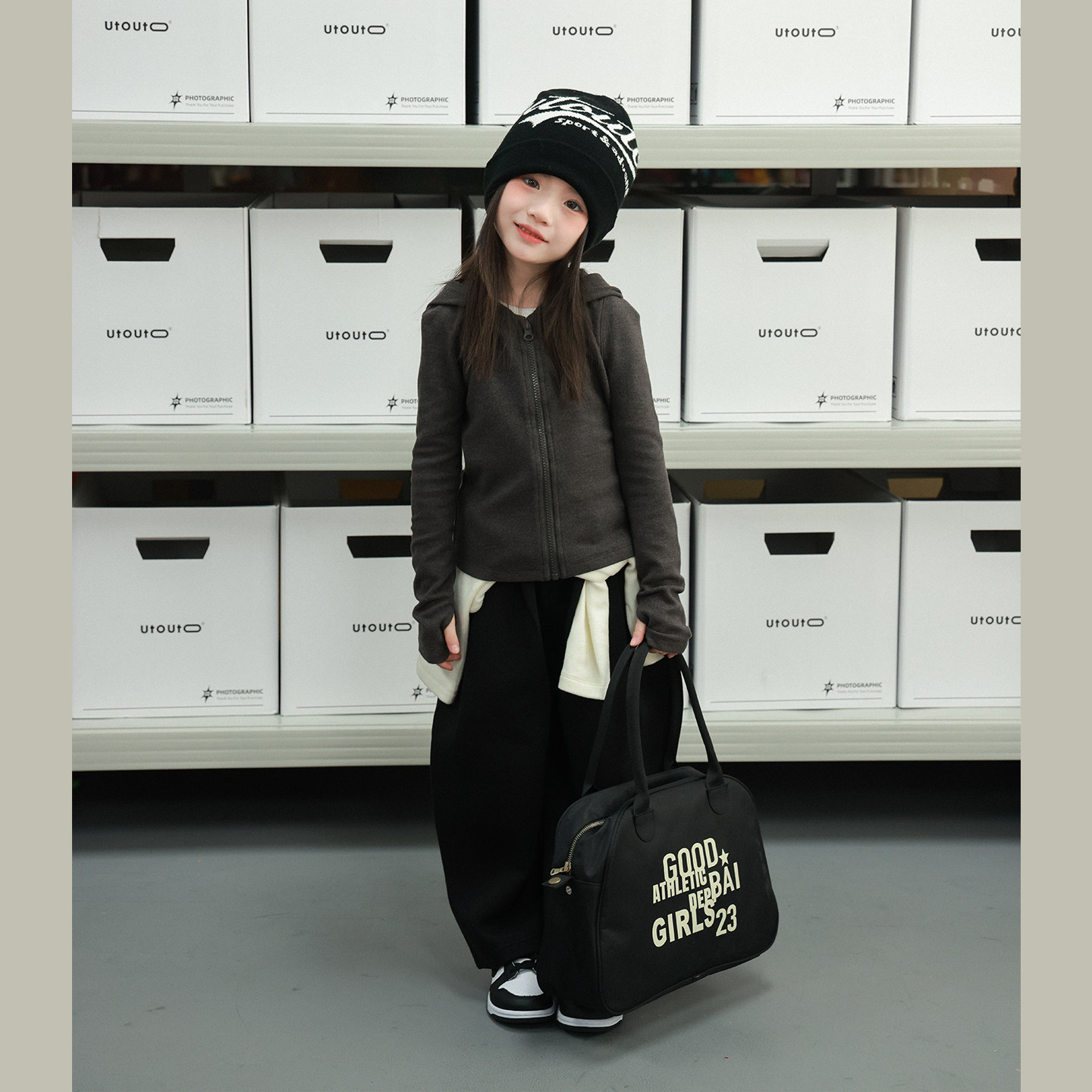 大耳象女童纯色穿指袖连帽外套2026春季新款宝儿休闲百搭修身上衣,淘宝优惠券,粉丝福利购,淘宝优惠卷