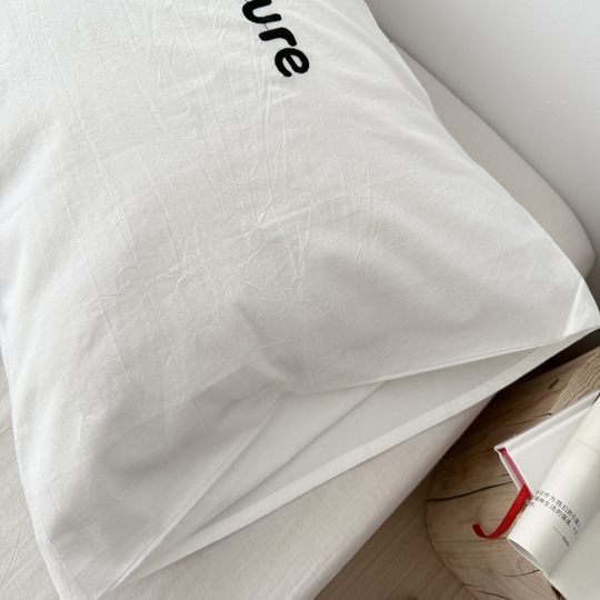 Layman Layman Pure Cotton Washed Cotton Pillowcase Letters Embroidered Eyes Pillowcase Dog Wrinkled Yarn Pillow Cover
