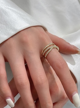 小香风戒指闪钻三层交叉手饰
