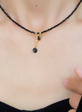 2025年新款黑锆石几何方形吊坠项链小众设计感锁骨链百搭气质颈链