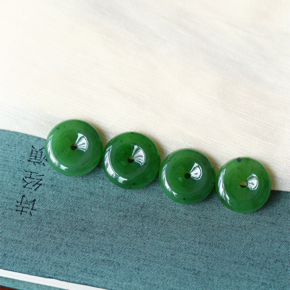 天然俄罗斯碧玉冰绿平安扣款吊坠 男女款玉石扣子挂坠饰品礼物,淘宝优惠券,粉丝福利购,淘宝优惠卷